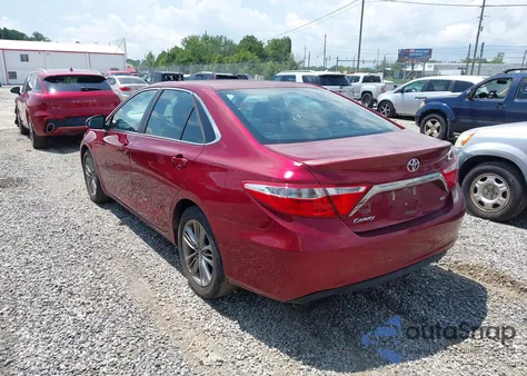 2015 Toyota Camry Se z USA, uszkodzony, nr VIN 4T1BF1FK7FU914555